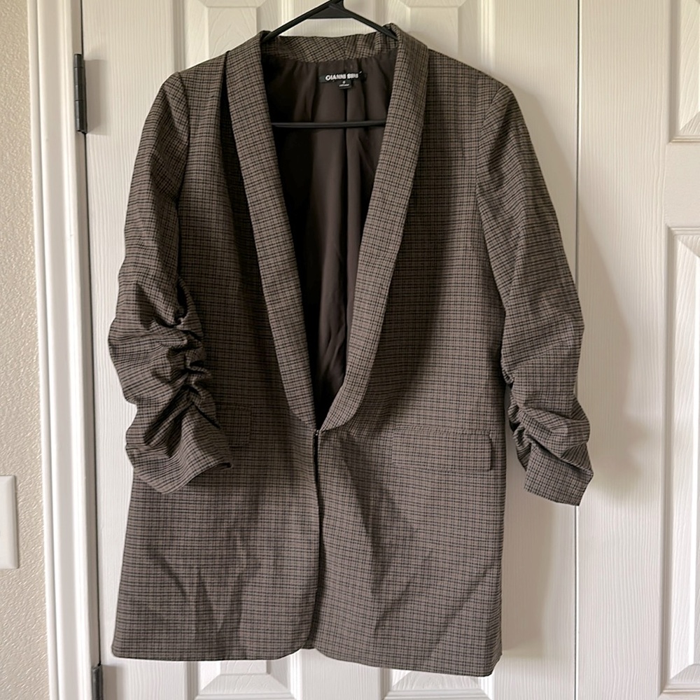 Gianni Bini rouched sleeve blazer